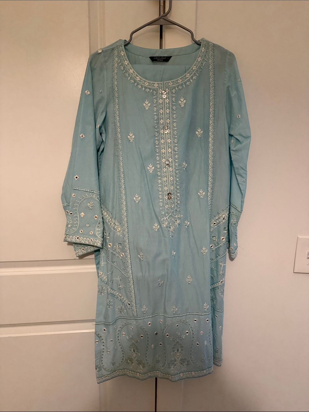 Limelight Embroidered Women's salwar kameez